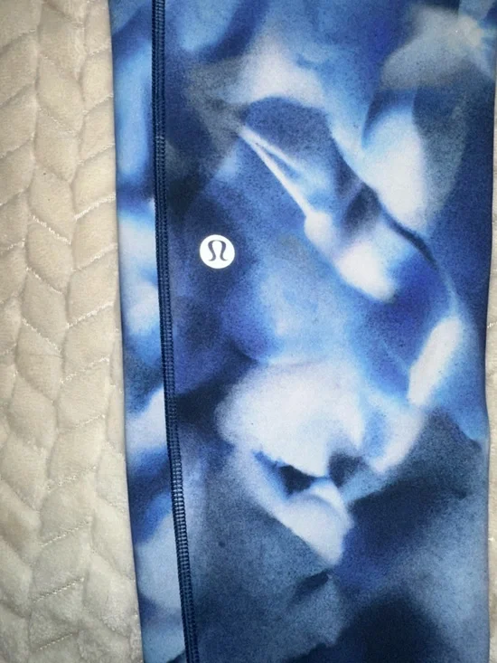 Lululemon Speed Up Tight Inseam 28" Alpine White Midnight Navy Size 10 - Picture 4 of 7